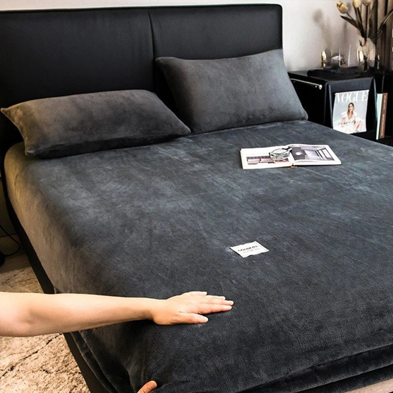 Luxury Milk Velvet Fitted Sheet – Ultra-Soft & Stylish Bedding Essential!